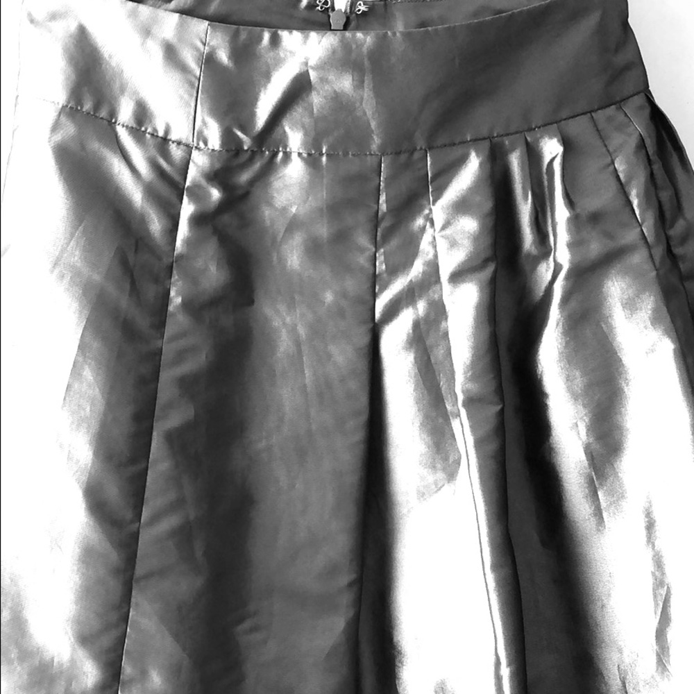 Shimmer grey skirt size 8